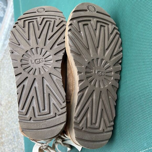 UGG Boots Womens Dae Sunshine Bailey Bow Ankle High Fur Brown size 6 - Picture 5 of 8